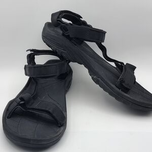 TEVA Black Strappy Sandals SIZE 14.  #1598‎